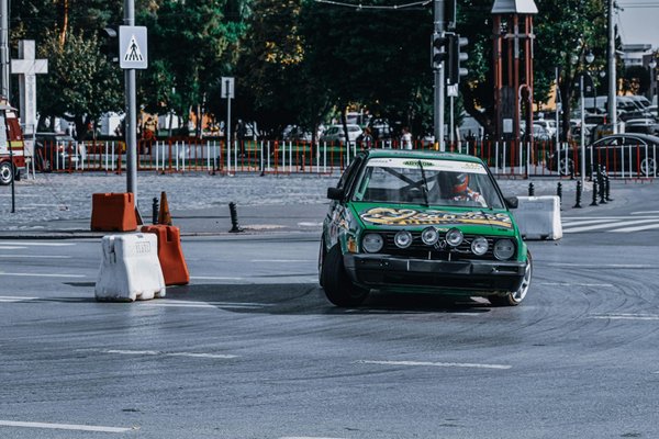 Bien choisir ses pneus : conseils pour moto et scooter